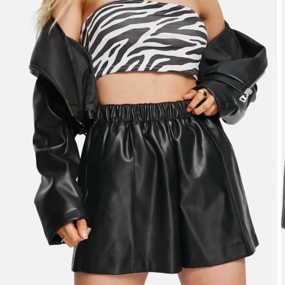 Nordstrom Topshop Shiny Black Faux Leather Shorts